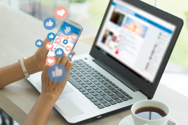 Comunicazione Online che funziona: esempi pratici e storie di successo 5 - Come demolire le obiezioni dei clienti... con una bottiglia d’acqua! 11 comunicazione online
