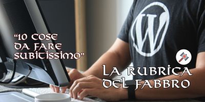 programmatore con maglietta wordpress